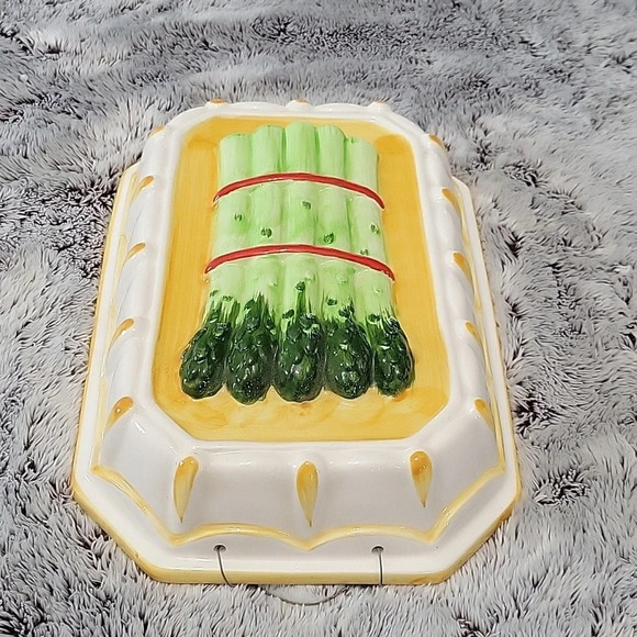 Vintage Sigma made in Japan Asparagus Ceramic Mold, Wall Hanging - Picture 5 of 8